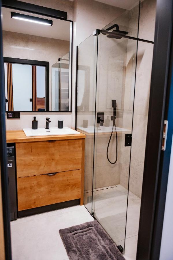 Apartament Turkusowy - Basen, Sauna, Klimatyzacja Dziwnów Eksteriør billede